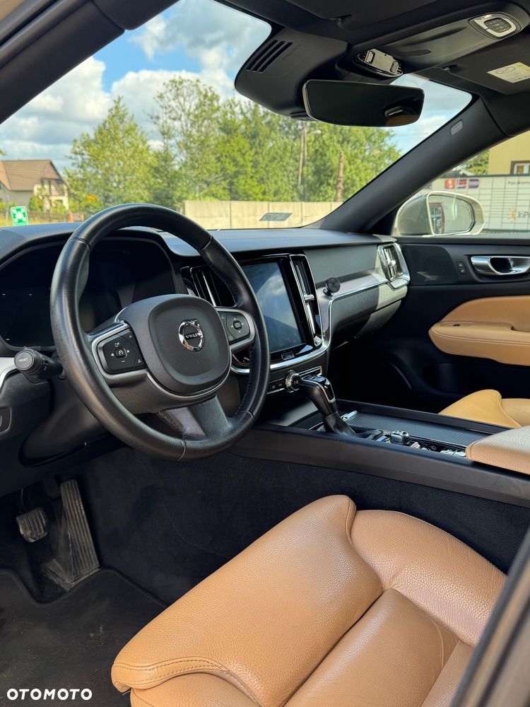 Volvo V60 D3 Momentum - 11