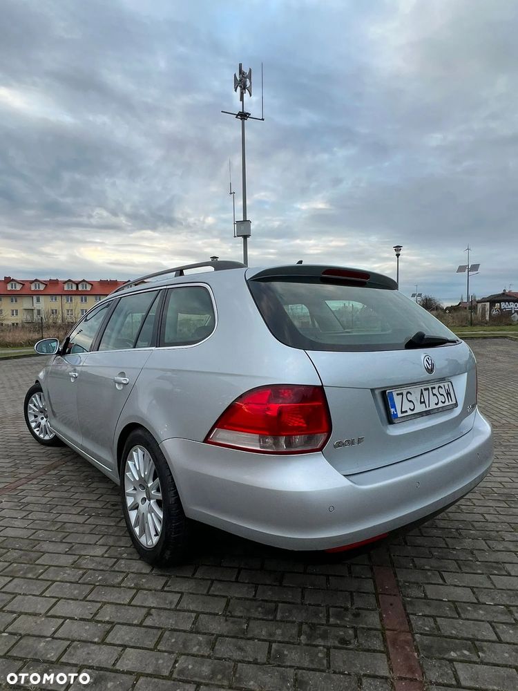 Volkswagen Golf 2.0 TDI DPF Comfortline - 22