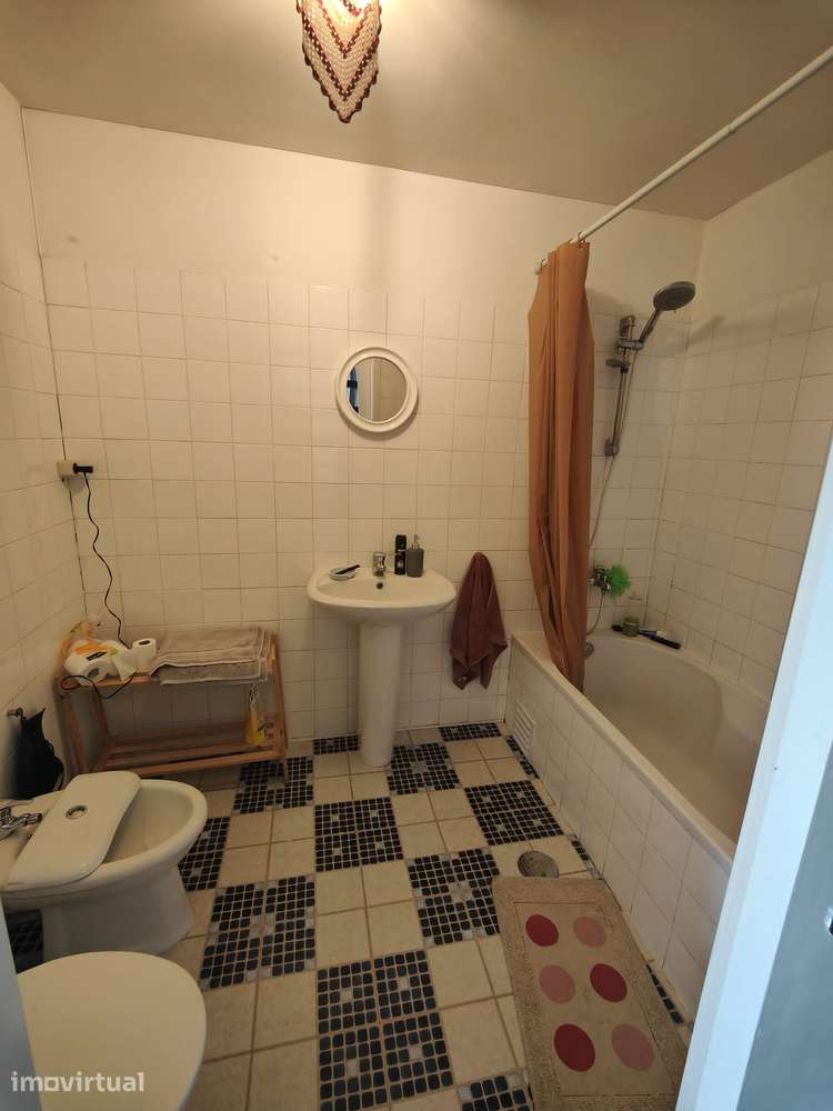 T1 duplex T1 Duplex com Varanda e Jardim em Porto - Grande imagem: 2/9
