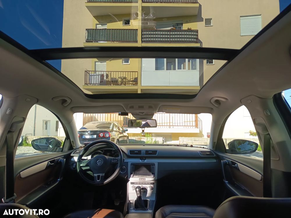 Volkswagen Passat - 10