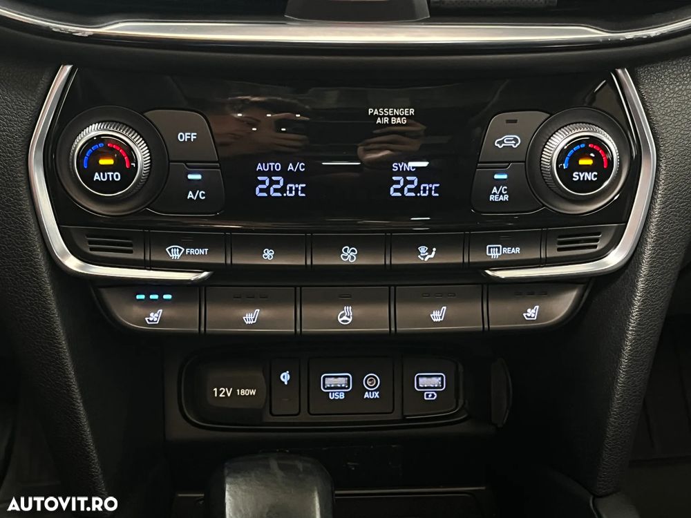 Hyundai Santa Fe - 25