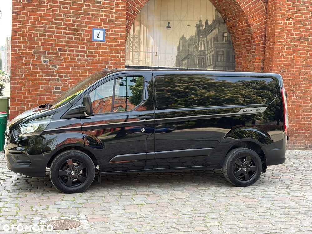 Ford Custom - 23