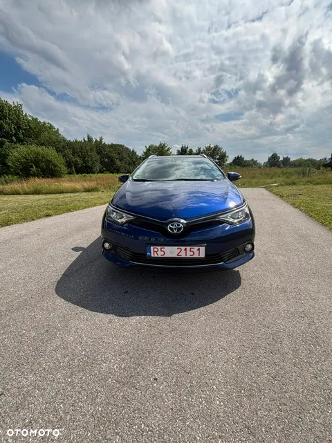 Toyota Auris - 2