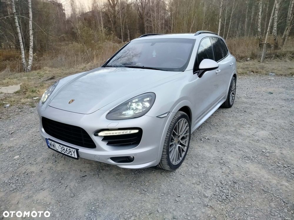 Porsche Cayenne - 12