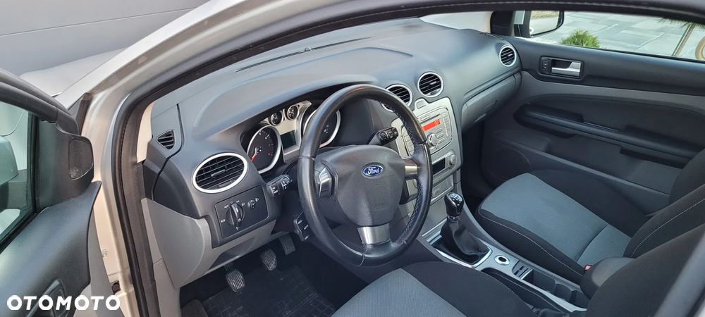Ford Focus 1.6 Gold X - 8