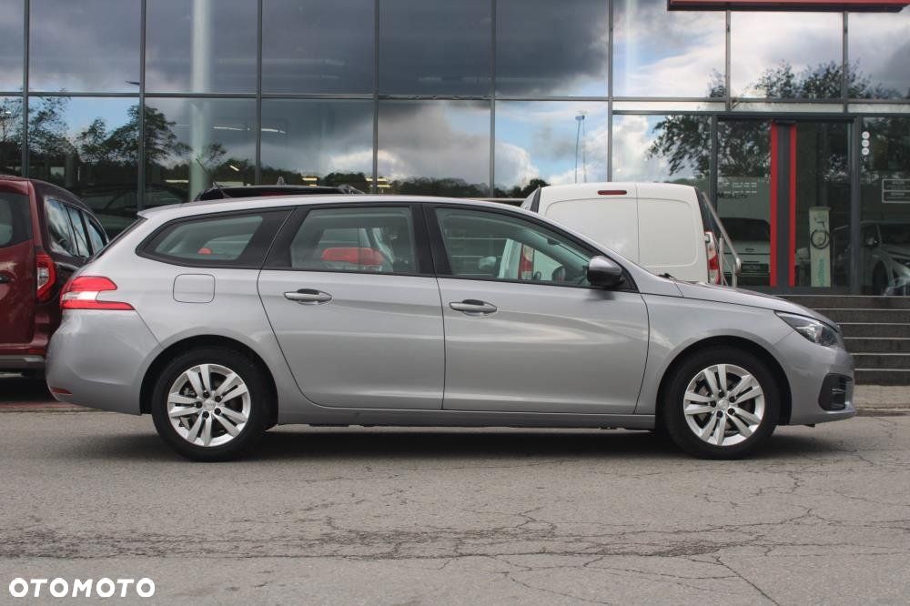Peugeot 308 - 4