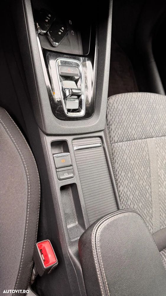 Skoda Octavia 2.0 TDI DSG Sportline - 16