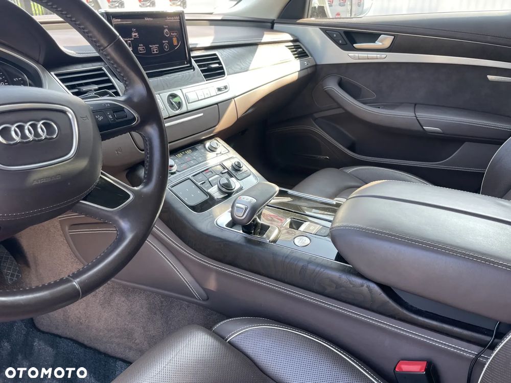 Audi A8 4.0 TFSI Quattro tiptronic - 24