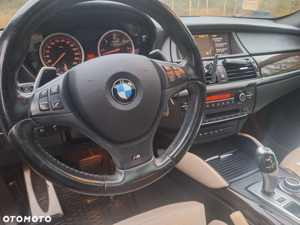 BMW X6M - 2