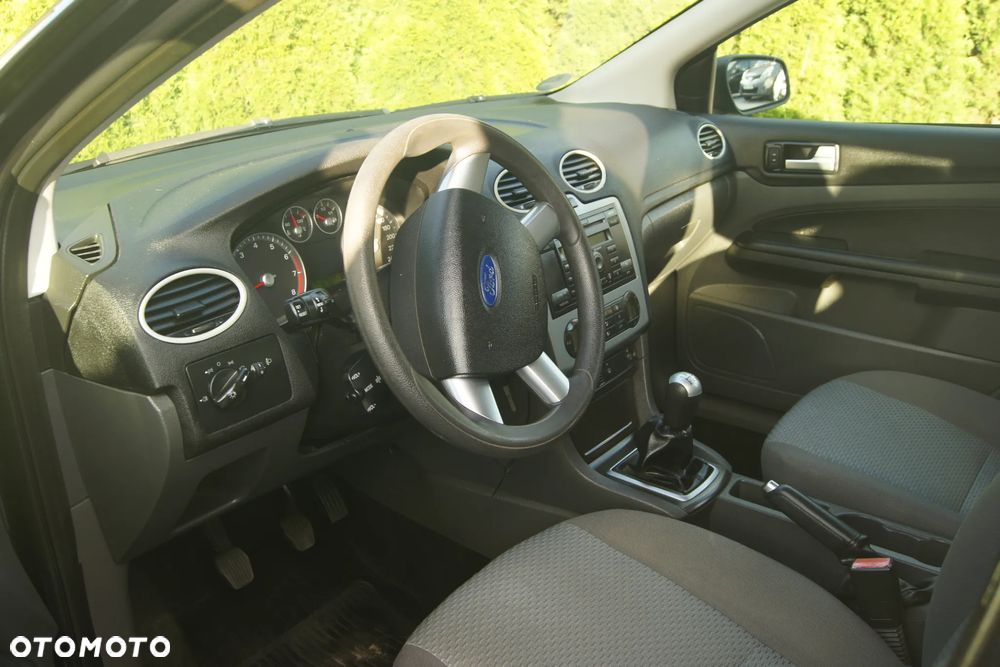 Ford Focus 1.6 Ambiente - 5