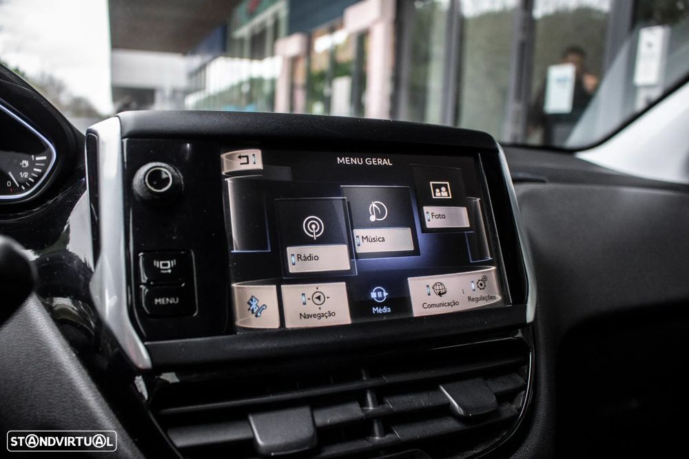 Peugeot 208 e-HDi FAP 92 Stop&Start Allure - 29