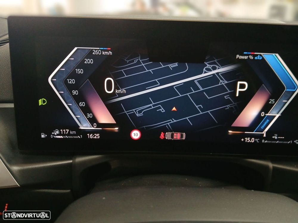 BMW 320 e Pack Desportivo M Auto - 22