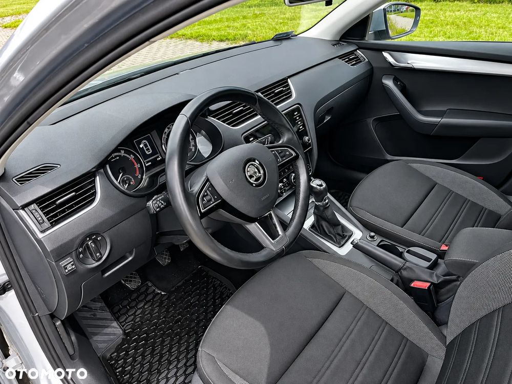Skoda Octavia 1.4 TSI Ambition - 12