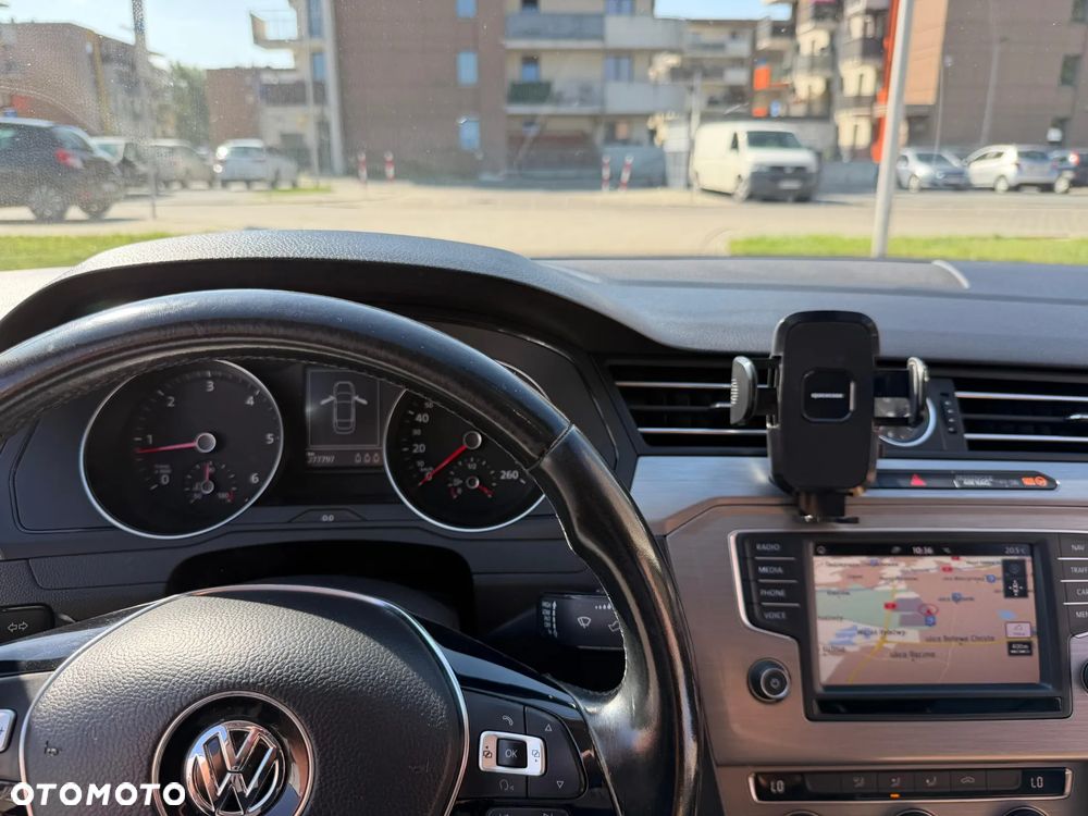Volkswagen Passat 2.0 TDI BMT Comfortline - 11