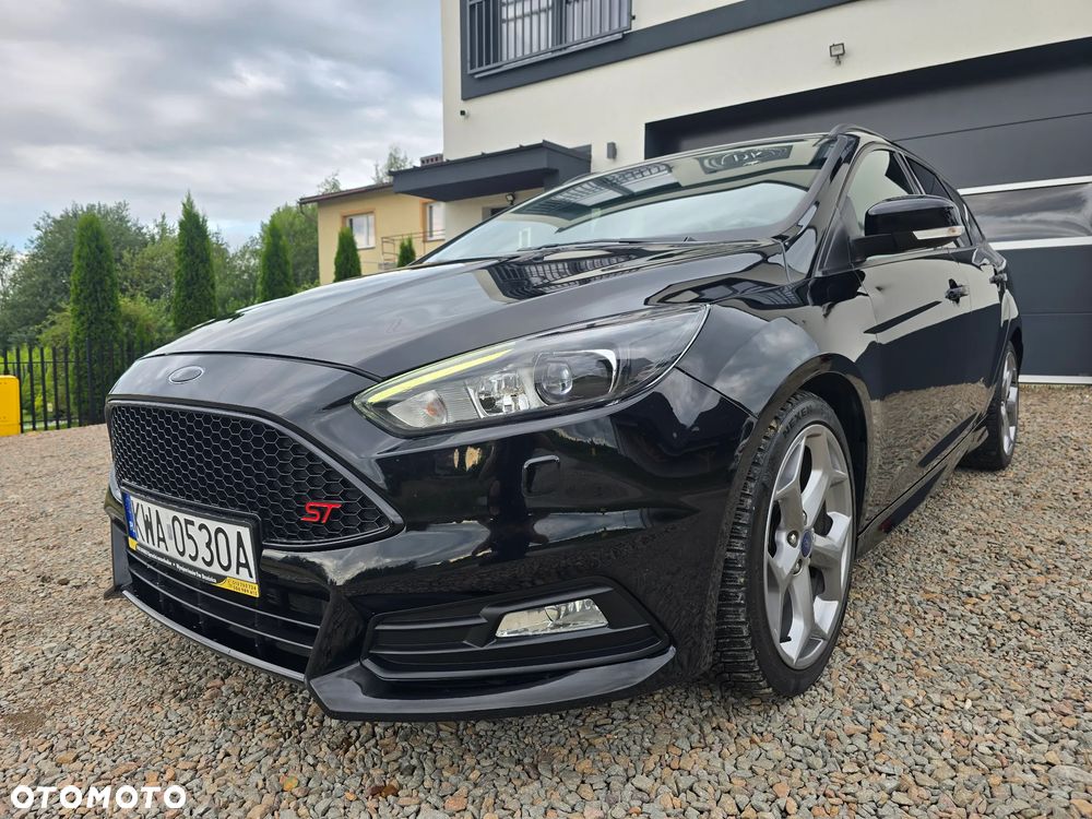 Ford Focus - 1