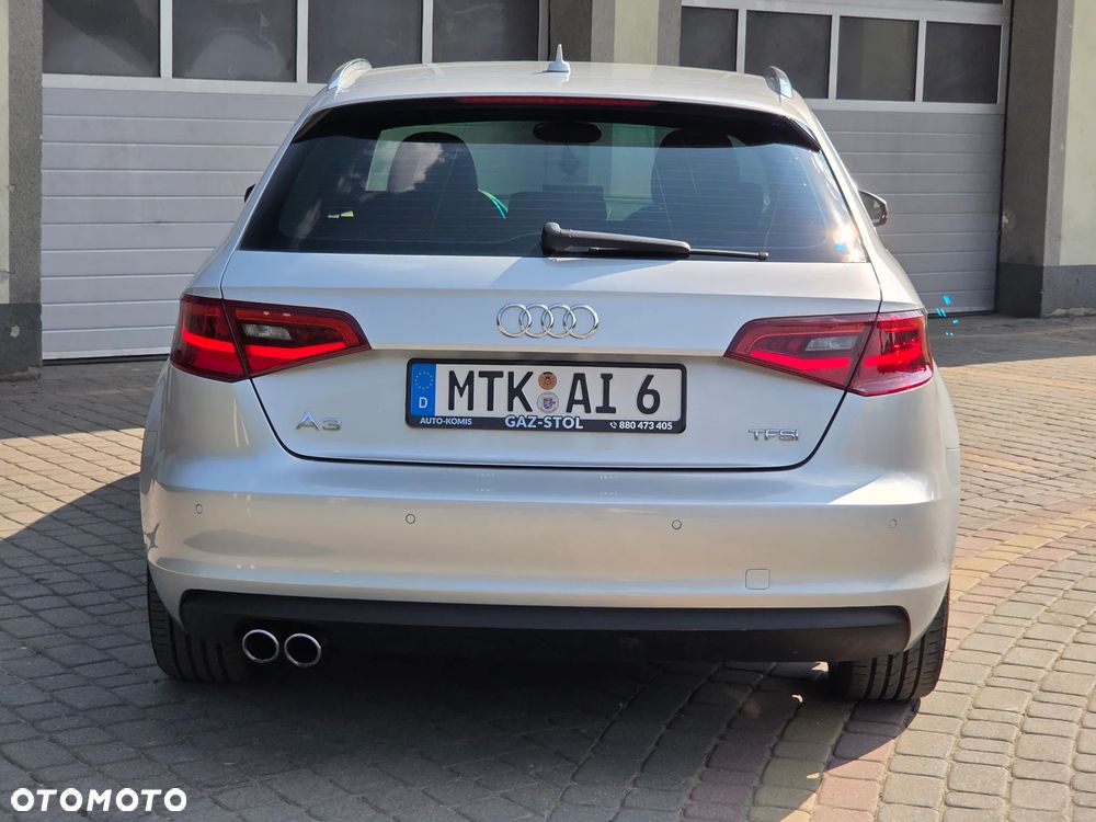 Audi A3 Sportback 1.4 TFSI S line Sportpaket - 13