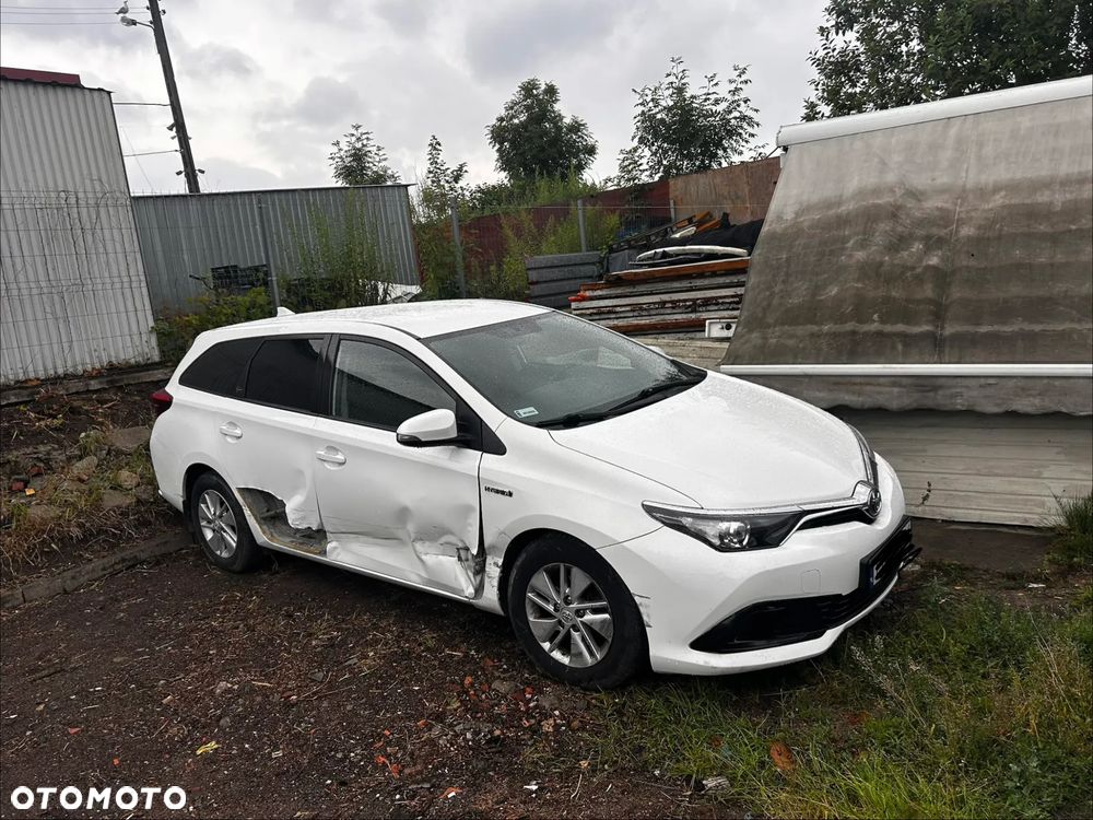 Toyota Auris Hybrid 135 Active - 11