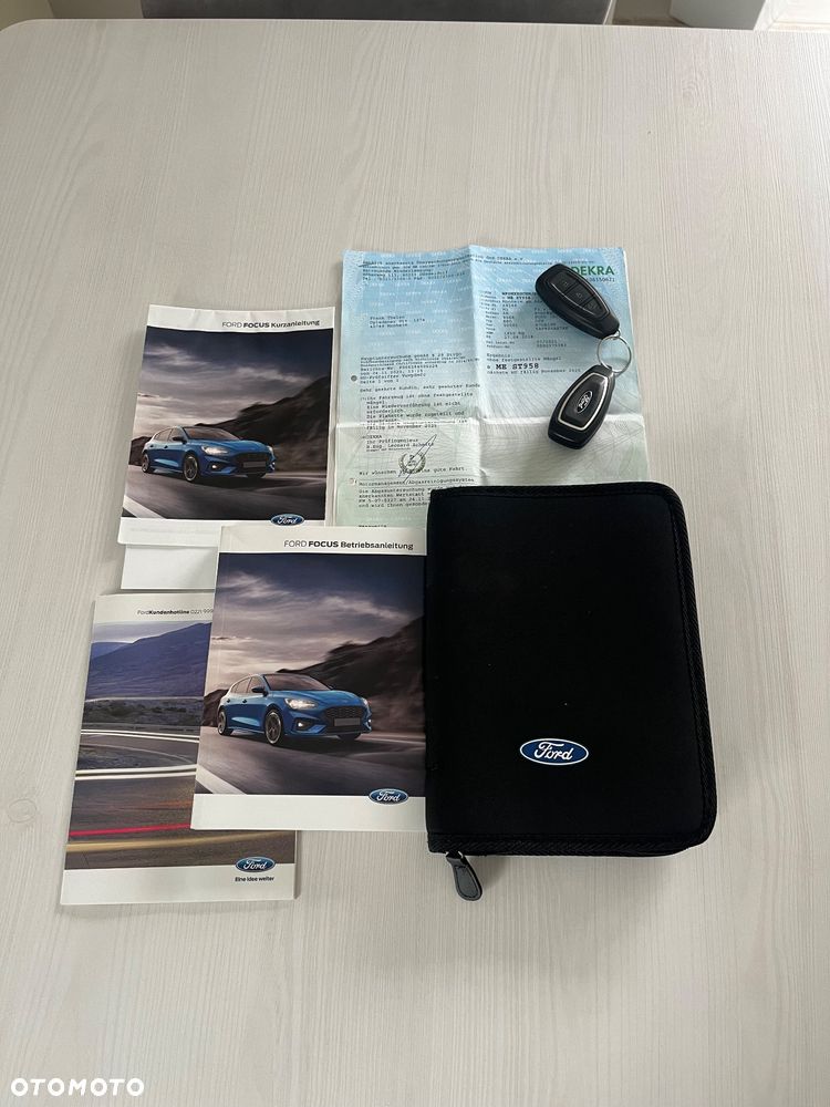 Ford Focus 1.0 EcoBoost STart-Stopp-System TITANIUM X - 38