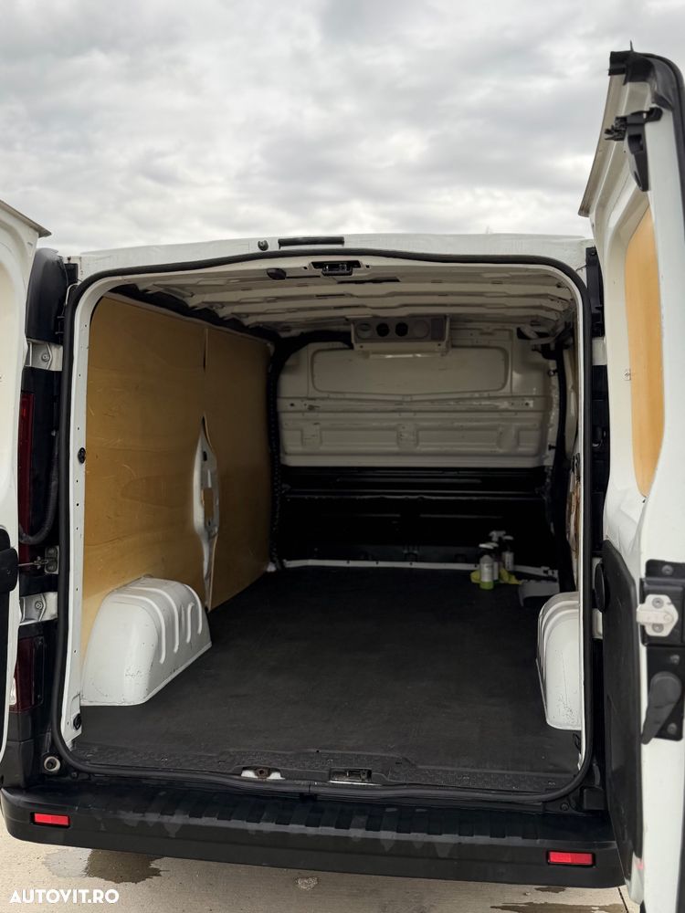 Renault Trafic (ENERGY) dCi 95 Start & Stop Combi Authentique - 6