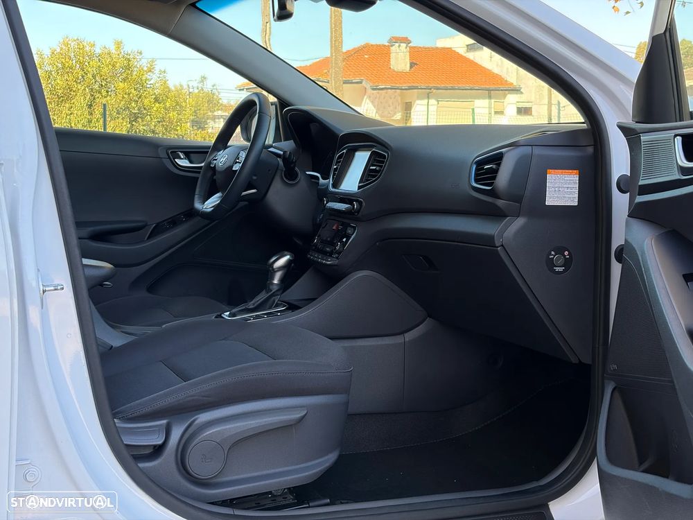 Hyundai Ioniq 1.6 GDI HEV Hybrid Tech - 43