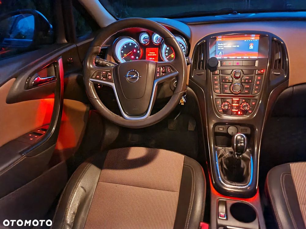 Opel Astra IV 2.0 CDTI Sport - 20