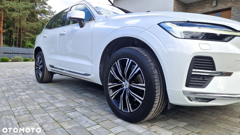 Volvo XC 60 B5 B AWD Momentum Pro - 11