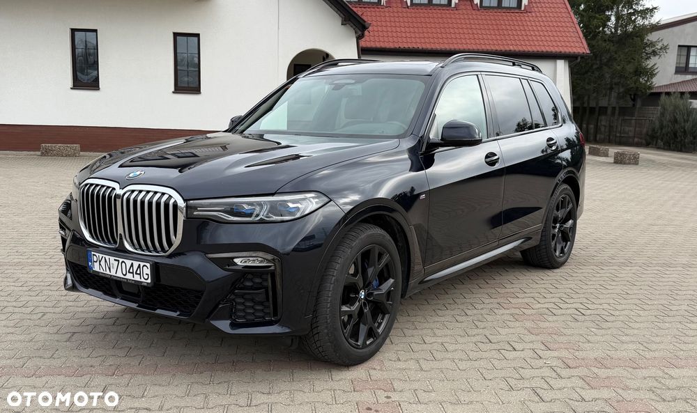 BMW X7 - 7