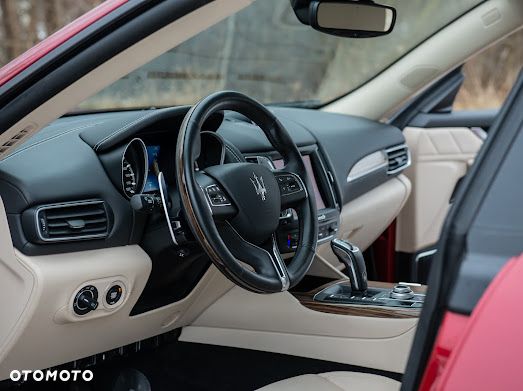 Maserati Levante S Q4 GranLusso - 35