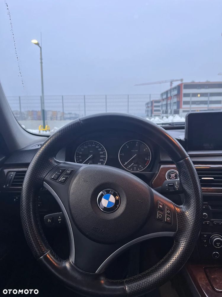 BMW Seria 3 320d DPF - 27
