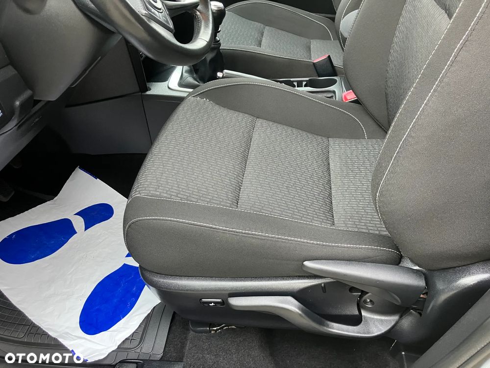 Toyota Auris 2.0 D-4D Executive - 19