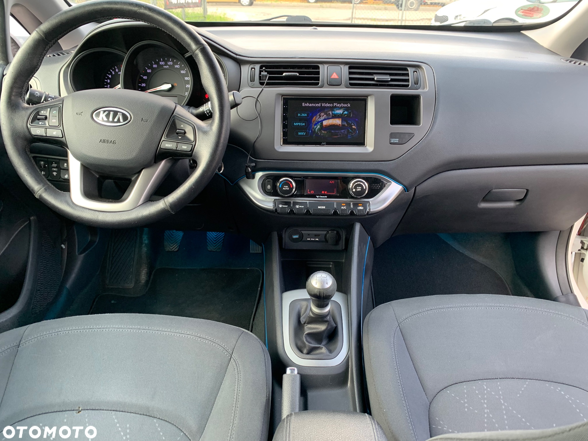 Kia Rio 1.2 Business Line - 32