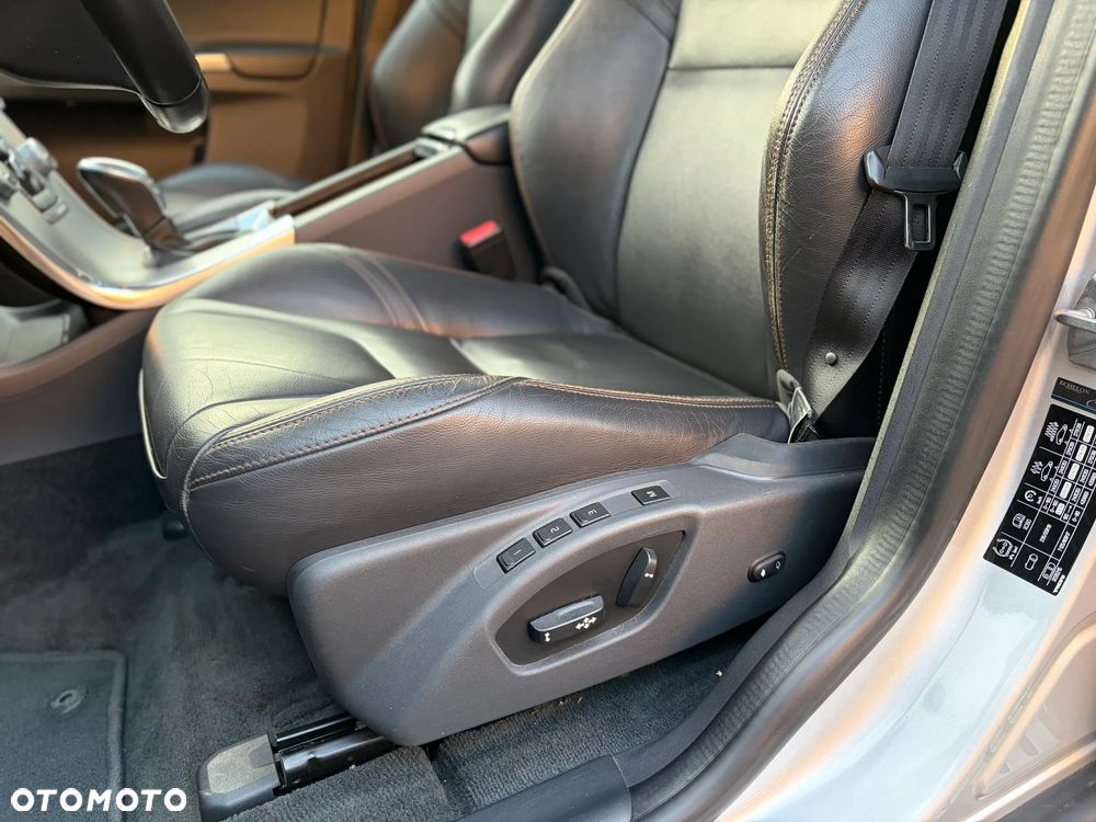 Volvo XC 60 - 16