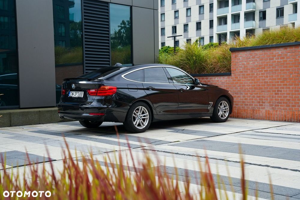 BMW 3GT 318d Sport Line - 37