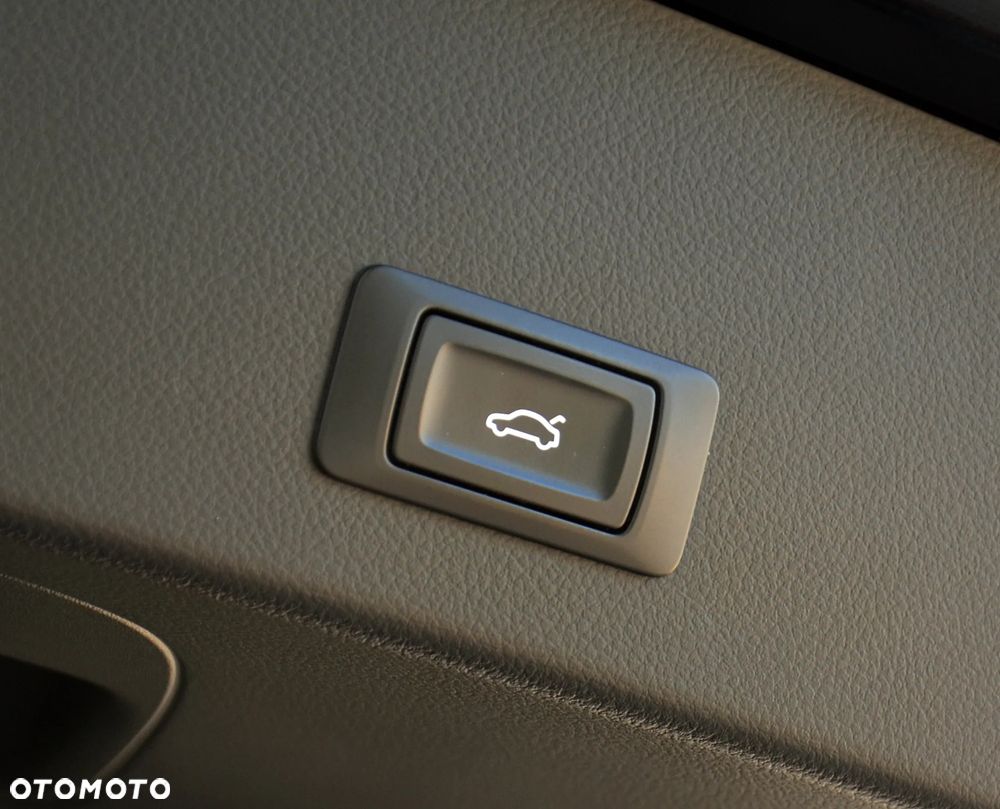 Audi A6 Avant 2.0 TDI Ultra S tronic - 17