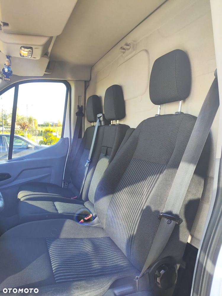 Ford Transit - 23