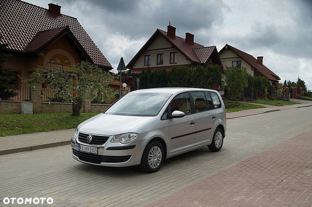 Volkswagen Touran 1.9 TDI Welcome - 2