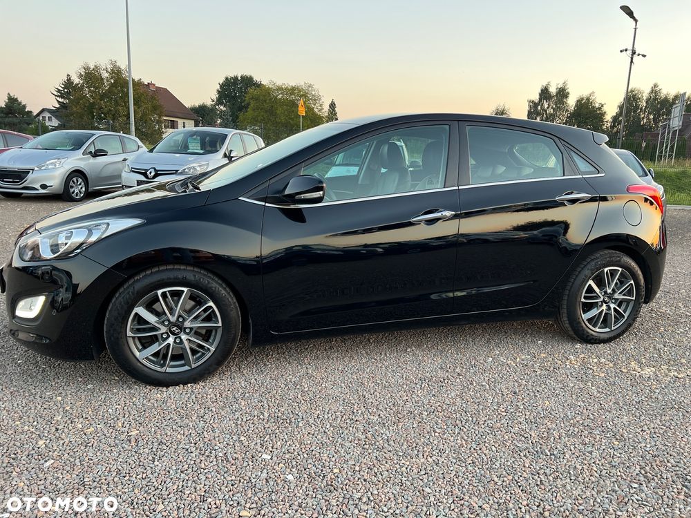 Hyundai i30 1.6 CRDi Premium - 38