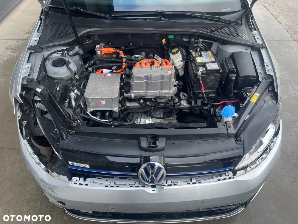 Volkswagen Golf Standard - 18