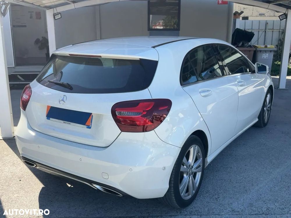Mercedes-Benz A 180 (BlueEFFICIENCY) 7G-DCT - 2