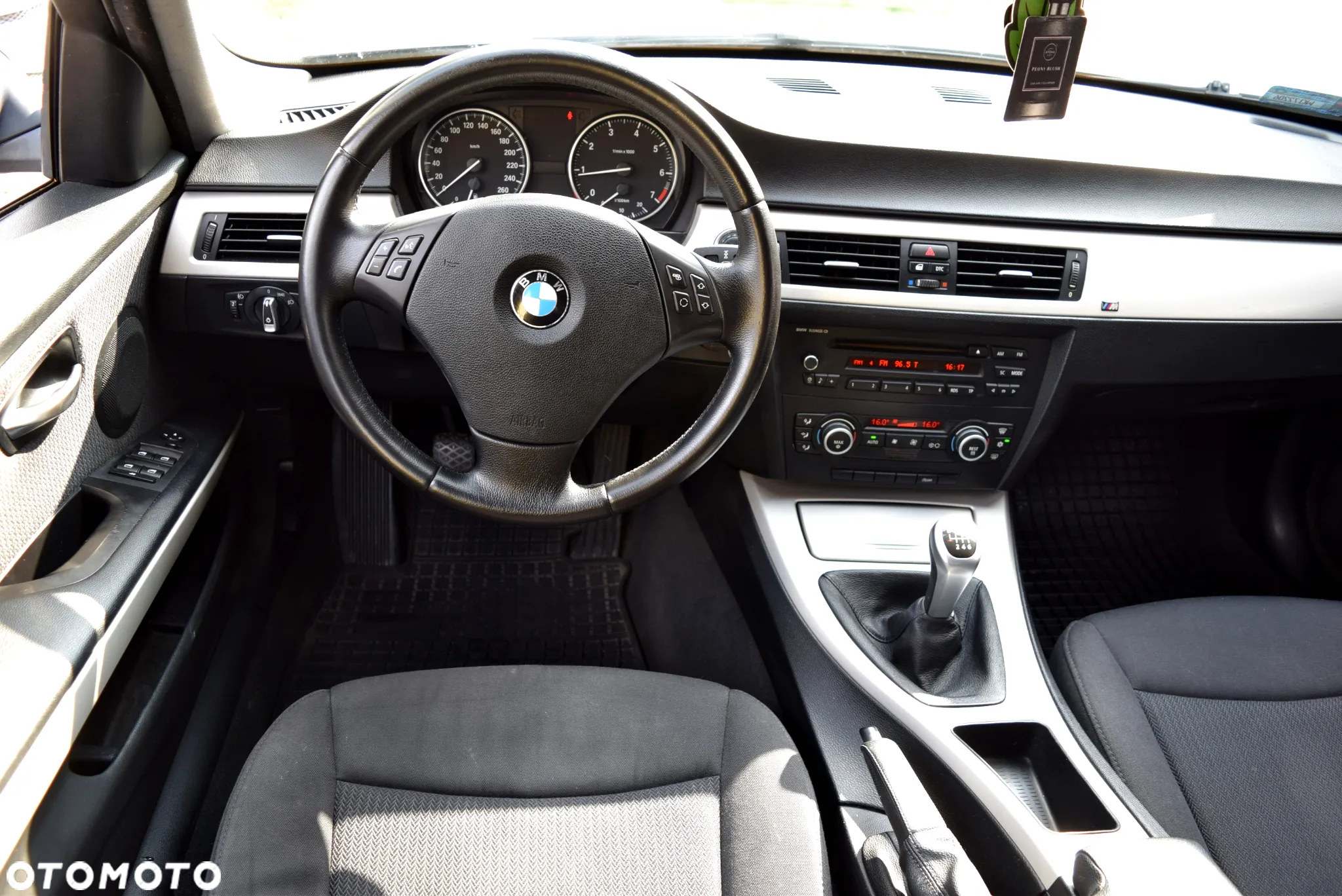 BMW Seria 3 316i - 5