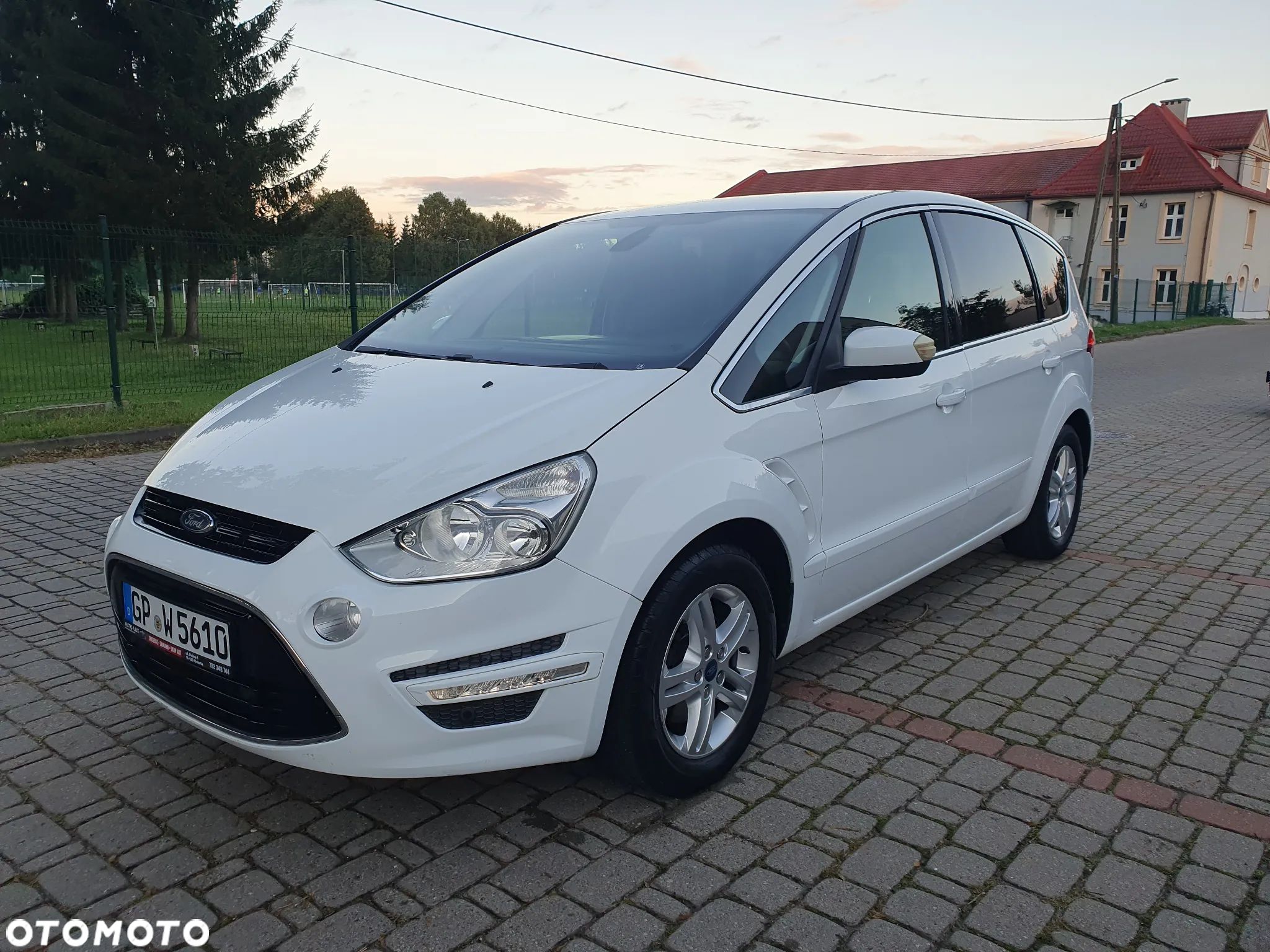 Ford S-Max 2.0 TDCi DPF Titanium - 1