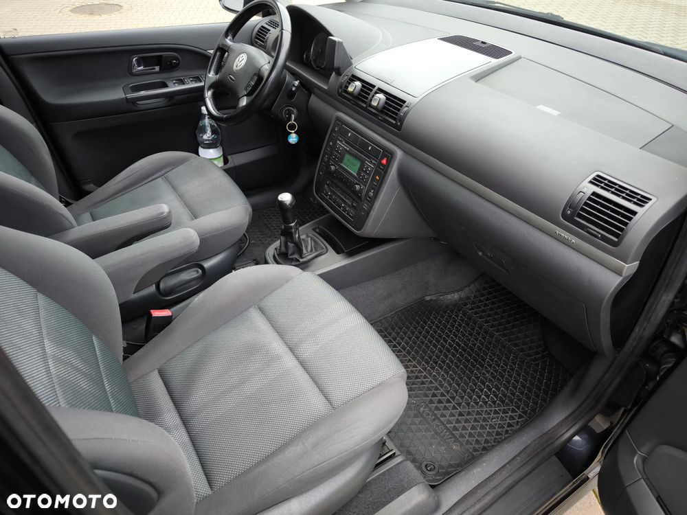 Volkswagen Sharan 2.0 TDI Trendline - 11