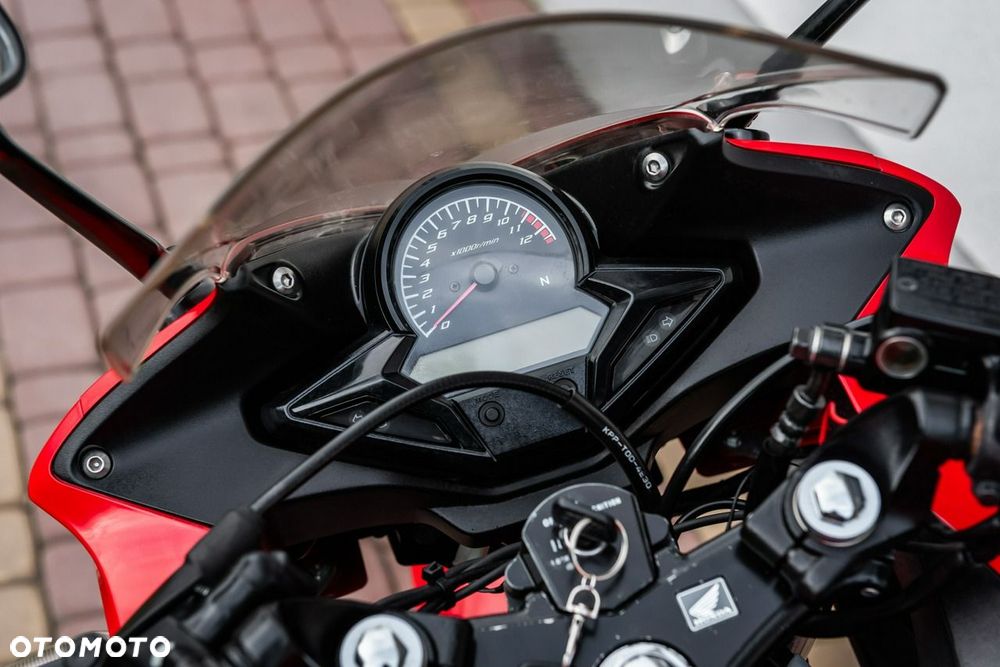 Honda CBR - 9