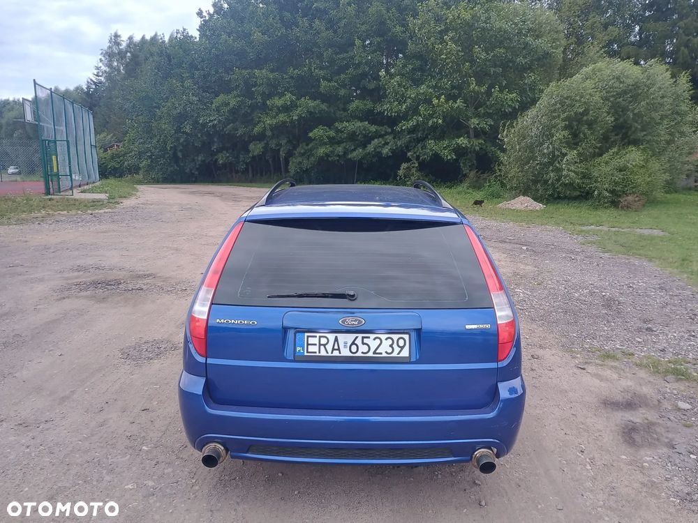 Ford Mondeo V6 ST 220 - 7