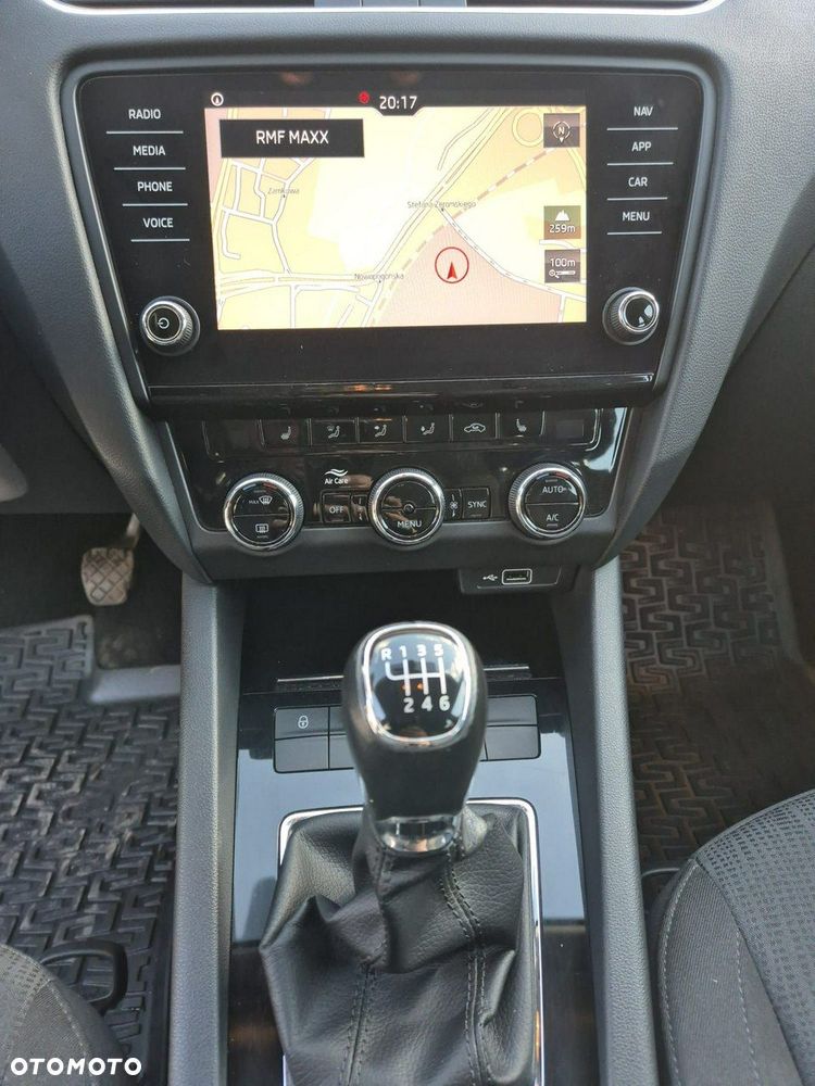 Skoda Octavia 2.0 TDI Style - 7
