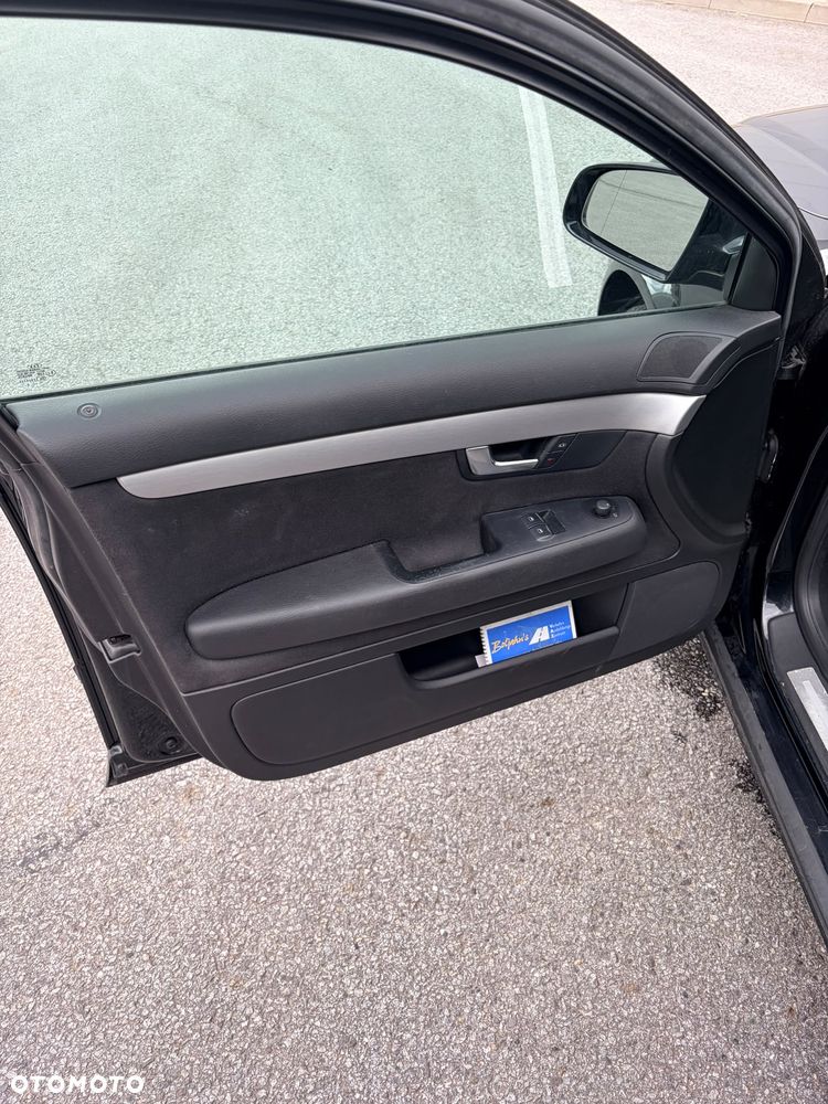 Audi A4 Avant - 25