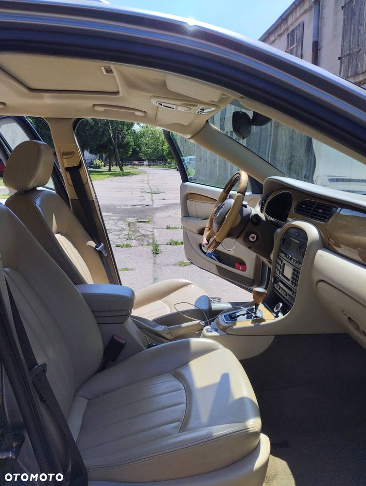 Jaguar X-Type - 8