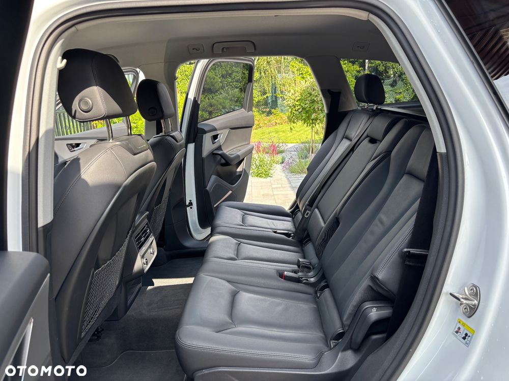Audi Q7 55 TFSI mHEV Quattro S Line Tiptr - 16