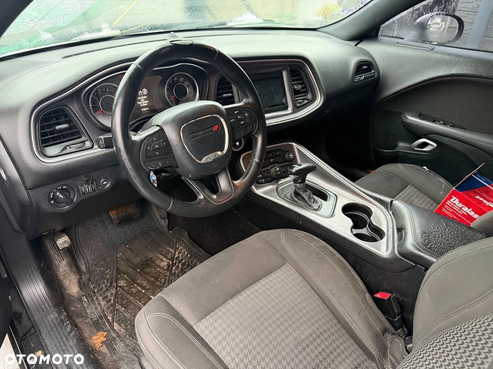 Dodge Challenger - 3