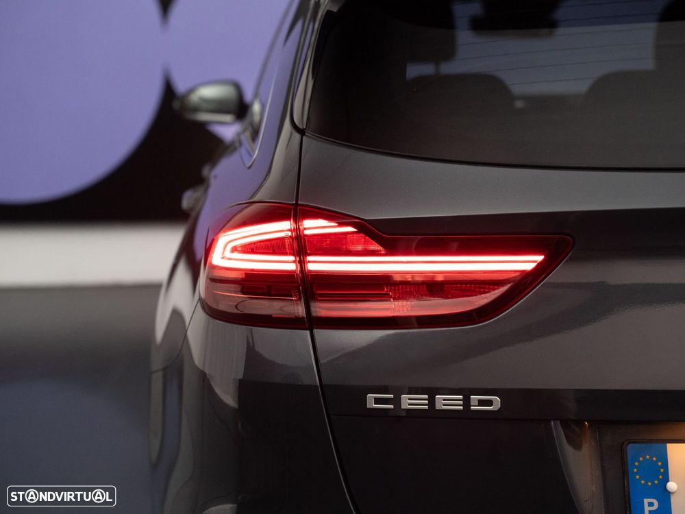 Kia Ceed SW 1.6 CRDi MHEV Dynamic - 12
